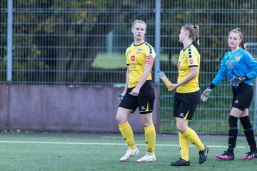 Bild 243 - F SSC Hagen Ahrensburg - SV Frisia 03 Risum-Lindholm : Ergebnis: 2:0
